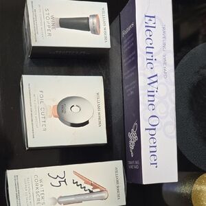 Williams Sonoma Wine Tool Set - Black and Silver